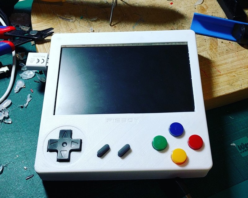 Raspberry pi shop 3 handheld console