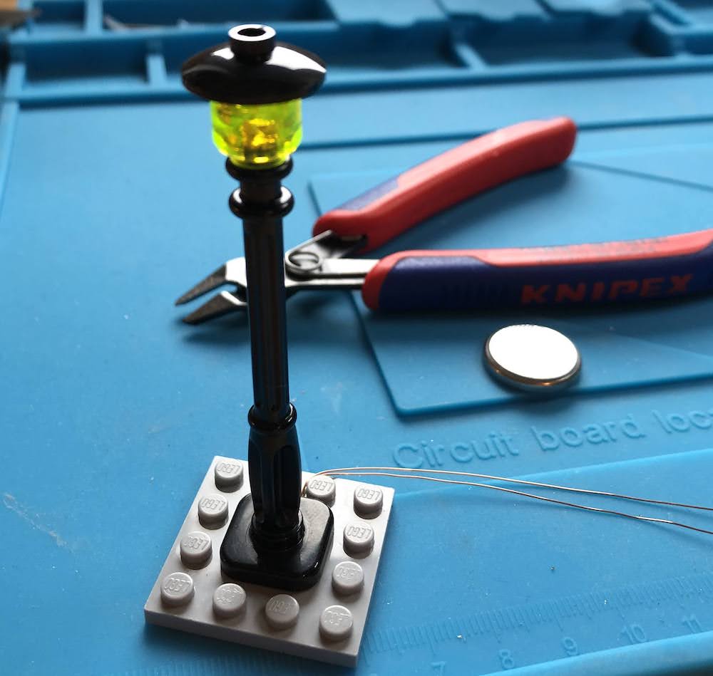 Lego best sale lamp kit