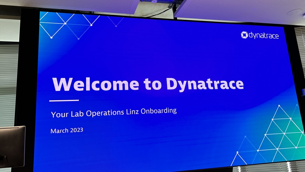 A screen saying: Welcome to Dynatrace