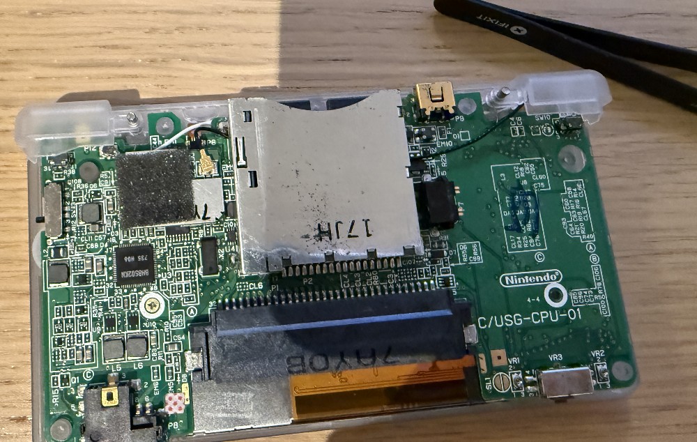 Almost there: screens and mainboard installed